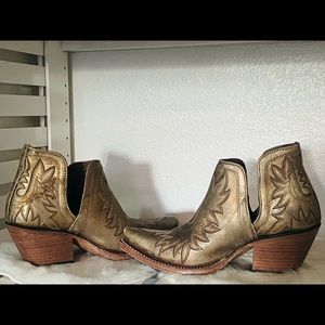Golden brushed Ariat ankle boots 7B